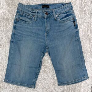 Silver Suki Bermudia Short Size 26